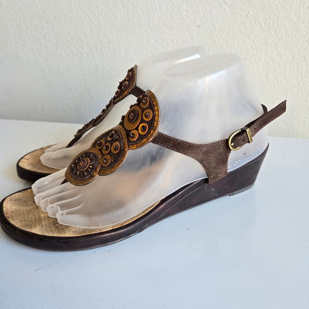 Vaneli Brown Suede Wedge Sandals Gold Beaded Medallion T-Strap Women 9½ N